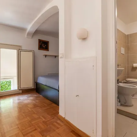 Guesthost - Historic Center Lungotevere * Rom
